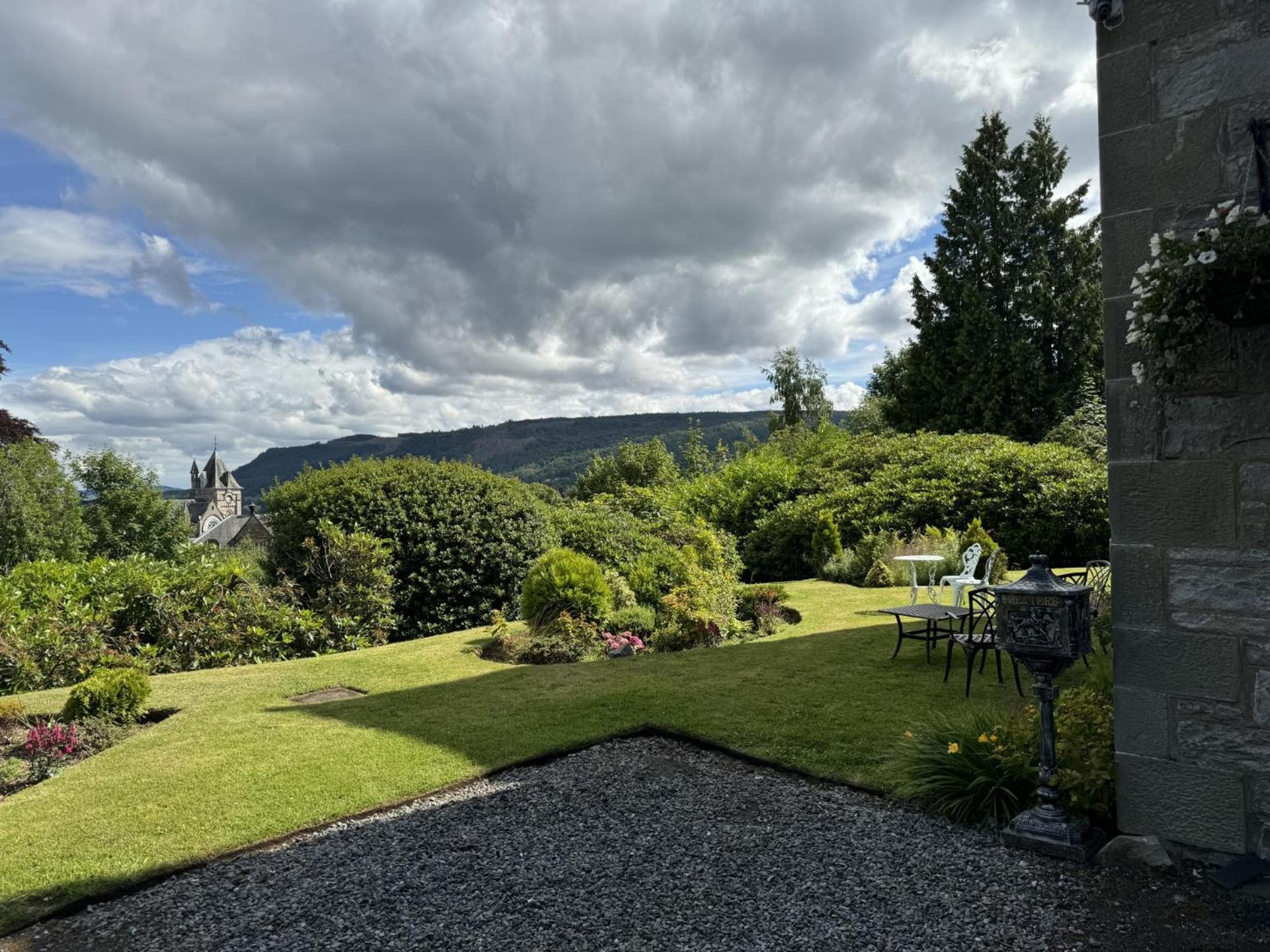 Wellwood Manor Hotel Pitlochry Exterior photo