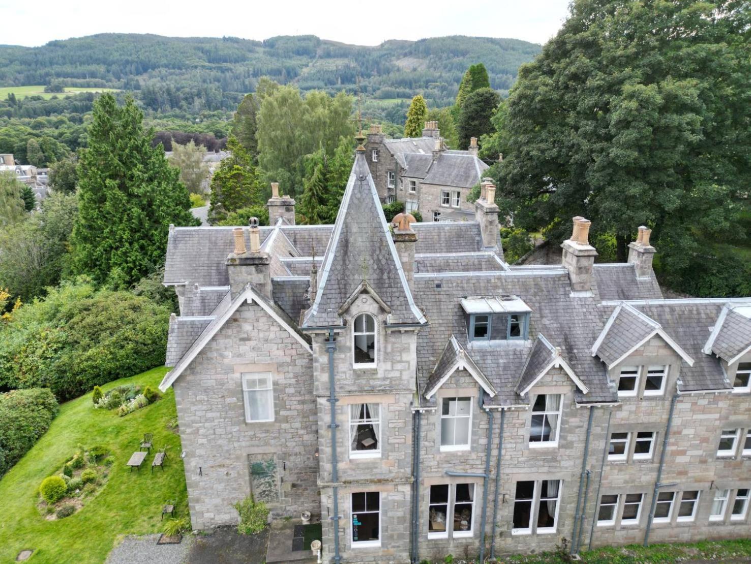 Wellwood Manor Hotel Pitlochry Exterior photo
